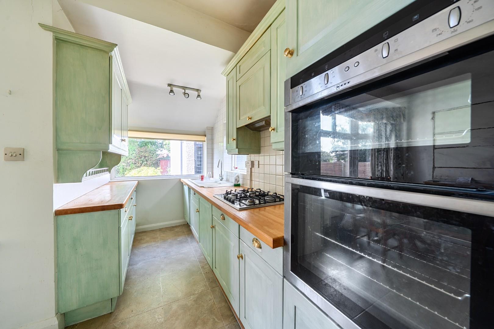 Lawrence Court, Mill Hill, NW7, London